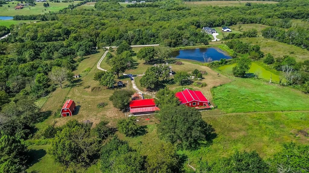 Photo 5 of 54 - 11395 Gardner Road, Olathe, KS 66061