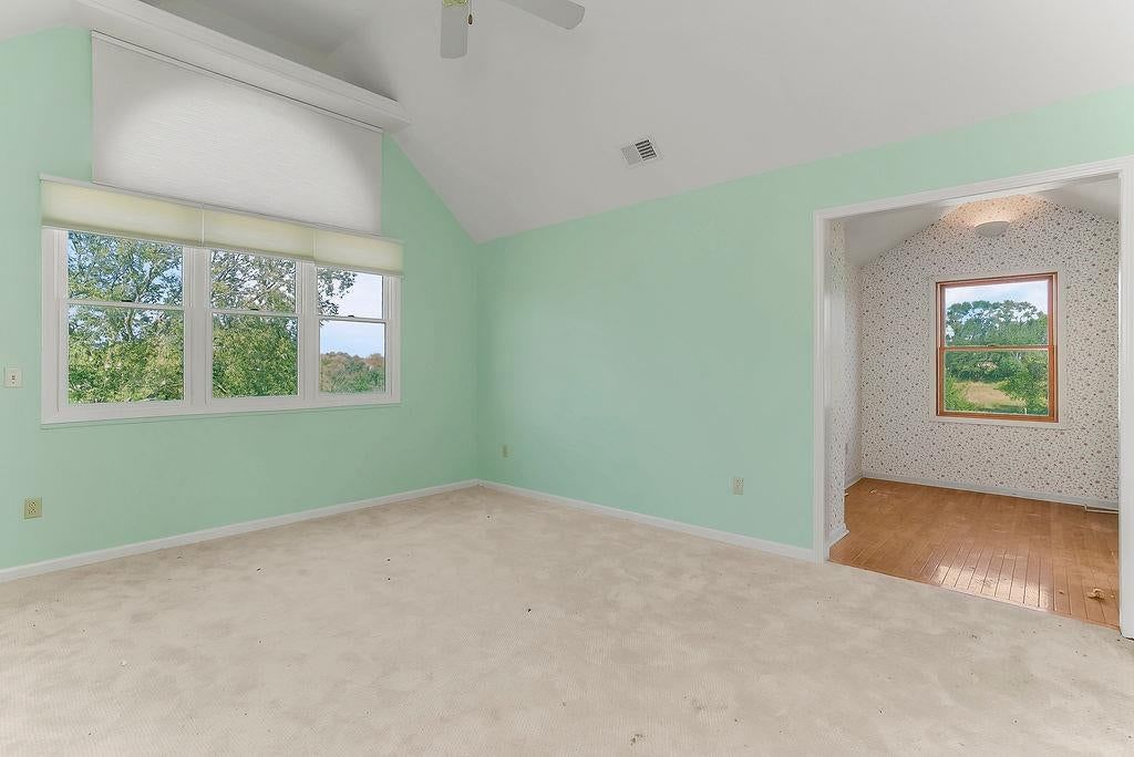 Photo 27 of 54 - 11395 Gardner Road, Olathe, KS 66061