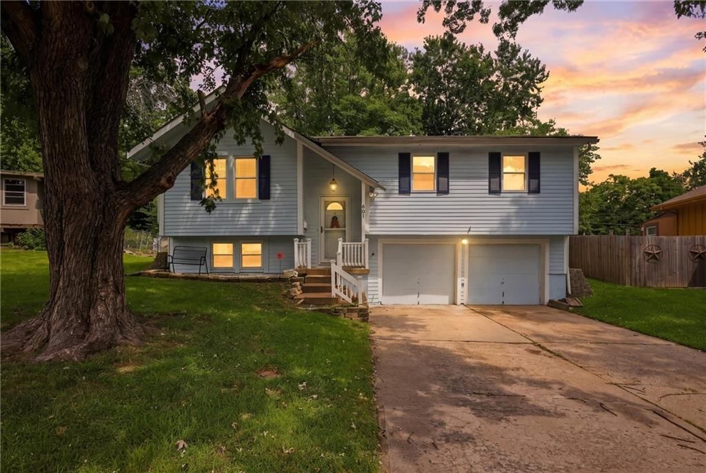 801 Mulberry Street, Belton, MO: listing photo 2