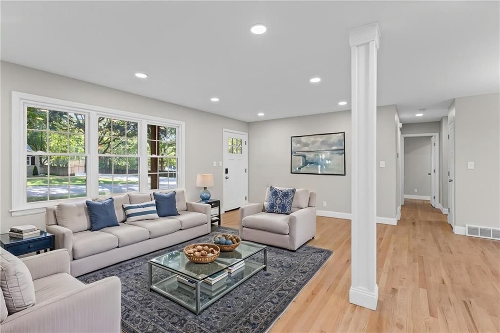 5644 Barkley Street — photo 8