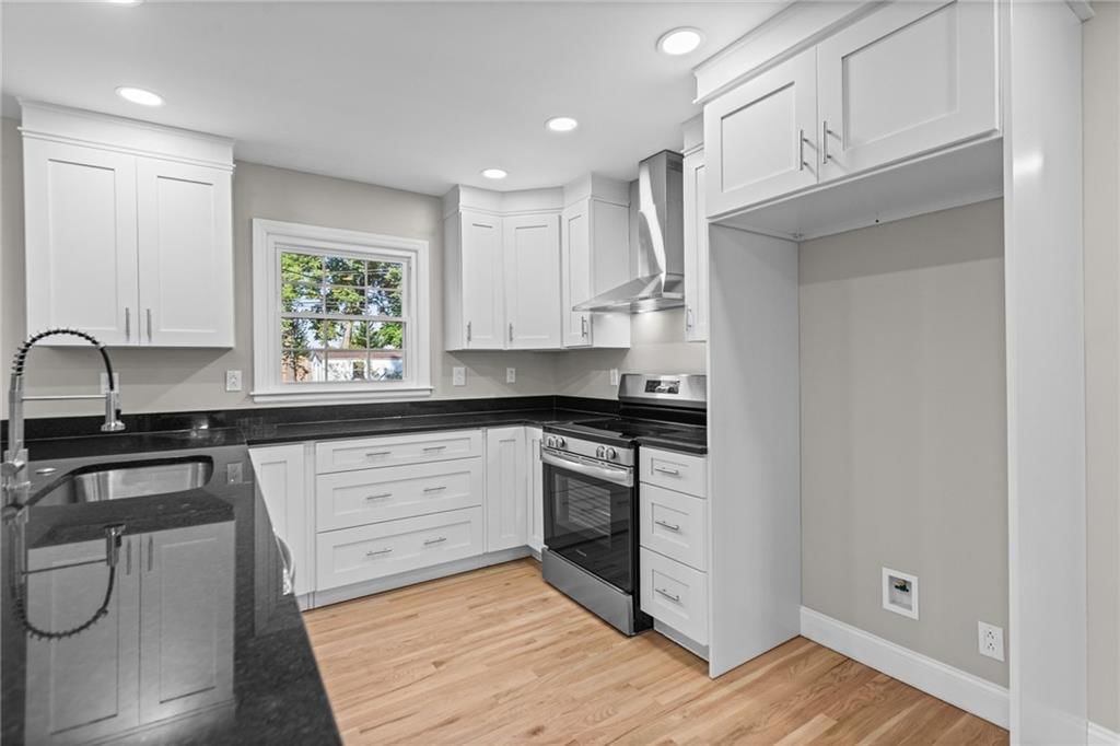 5644 Barkley Street — photo 12