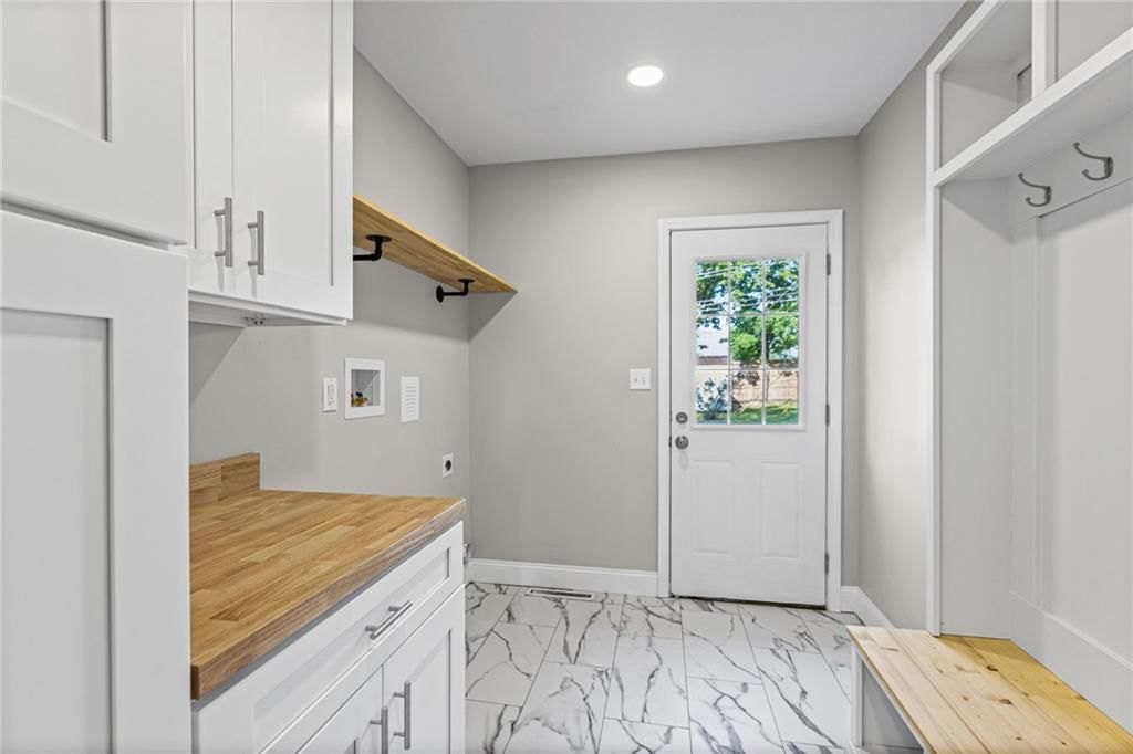 5644 Barkley Street — photo 16
