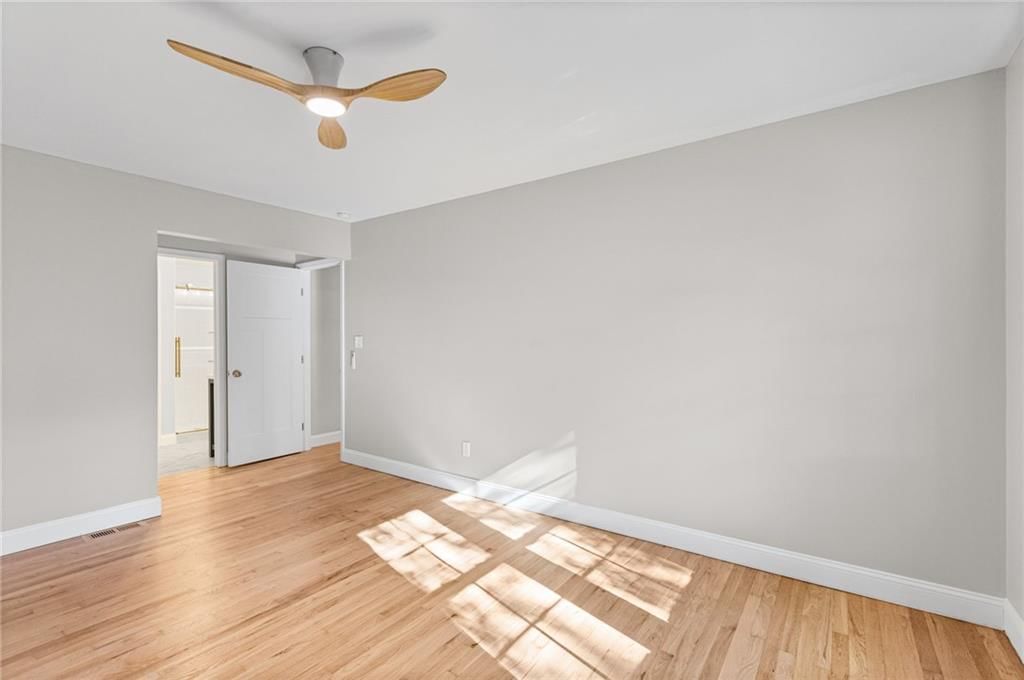 5644 Barkley Street — photo 23