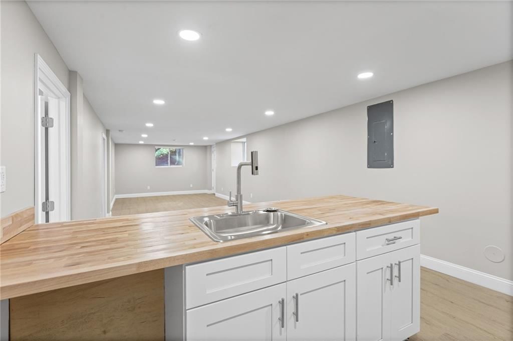 5644 Barkley Street — photo 28