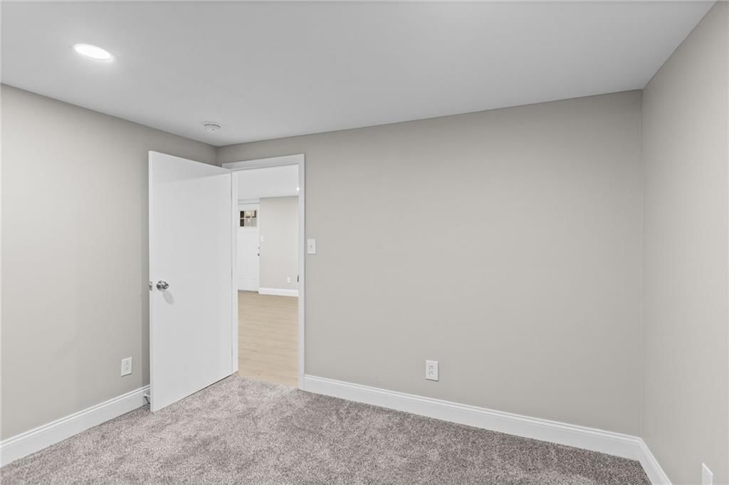 5644 Barkley Street — photo 33
