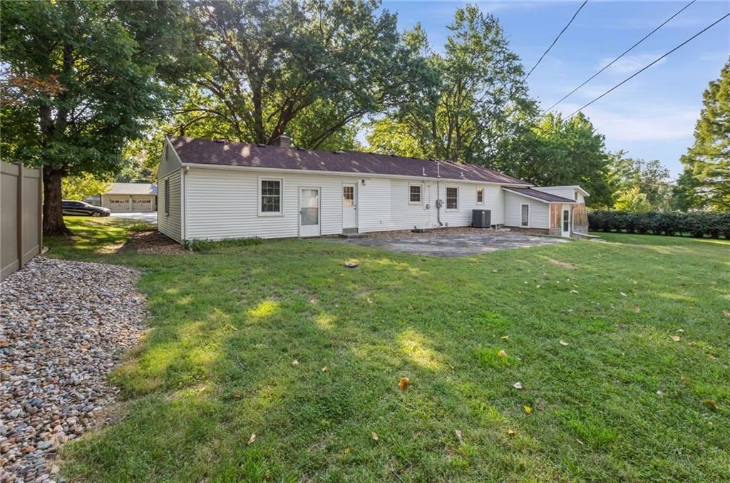5644 Barkley Street — photo 40