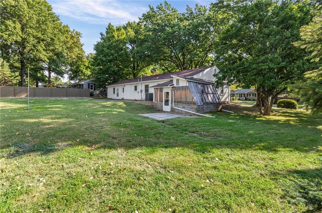 5644 Barkley Street — photo 42
