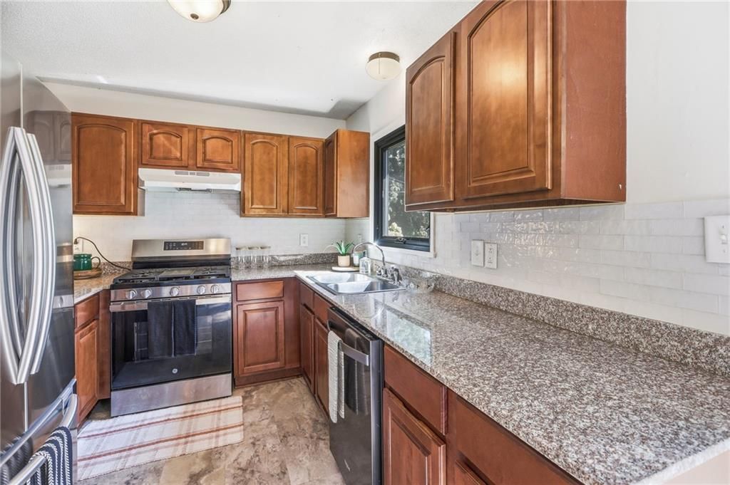 809 N POWAHATAN Drive — photo 9