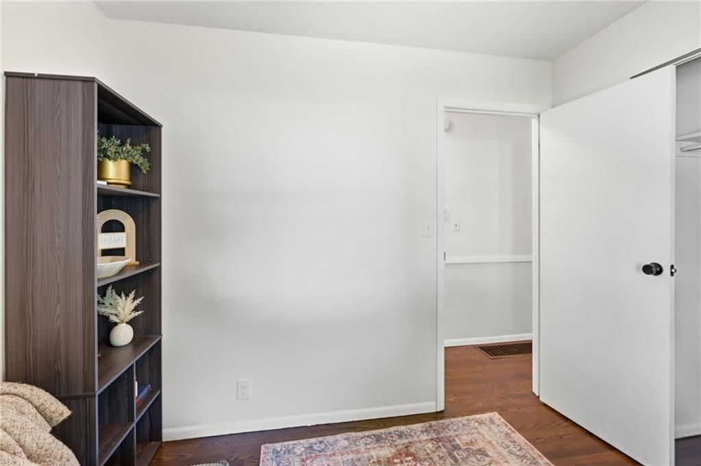 809 N POWAHATAN Drive — photo 13