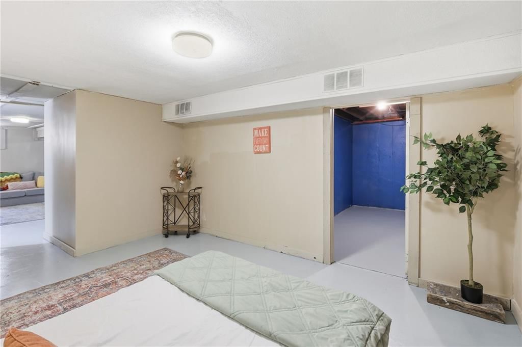 809 N POWAHATAN Drive — photo 27