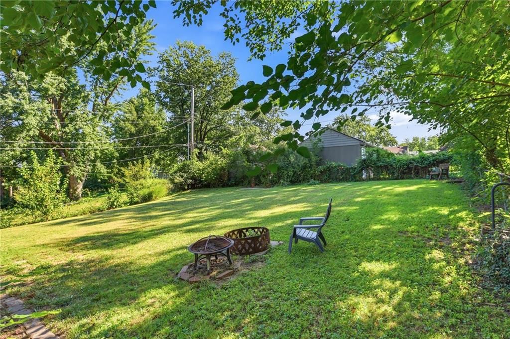 809 N POWAHATAN Drive — photo 30