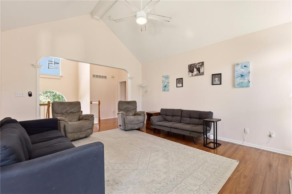 Photo 7 of 46 - 11305 N Holly Street, Kansas City, MO 64155