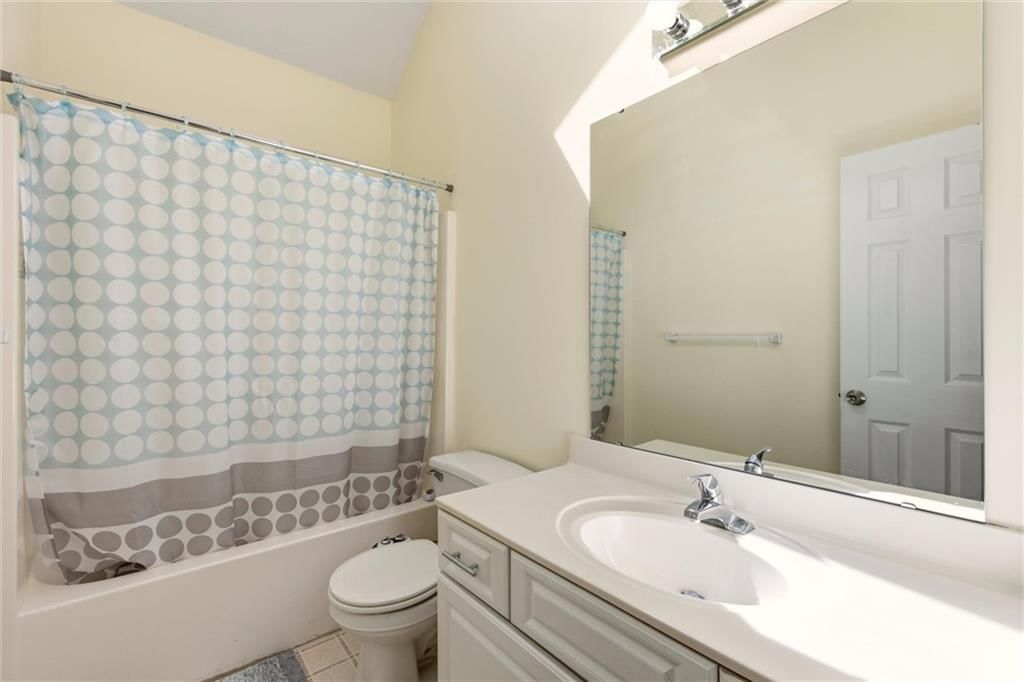 Photo 15 of 46 - 11305 N Holly Street, Kansas City, MO 64155