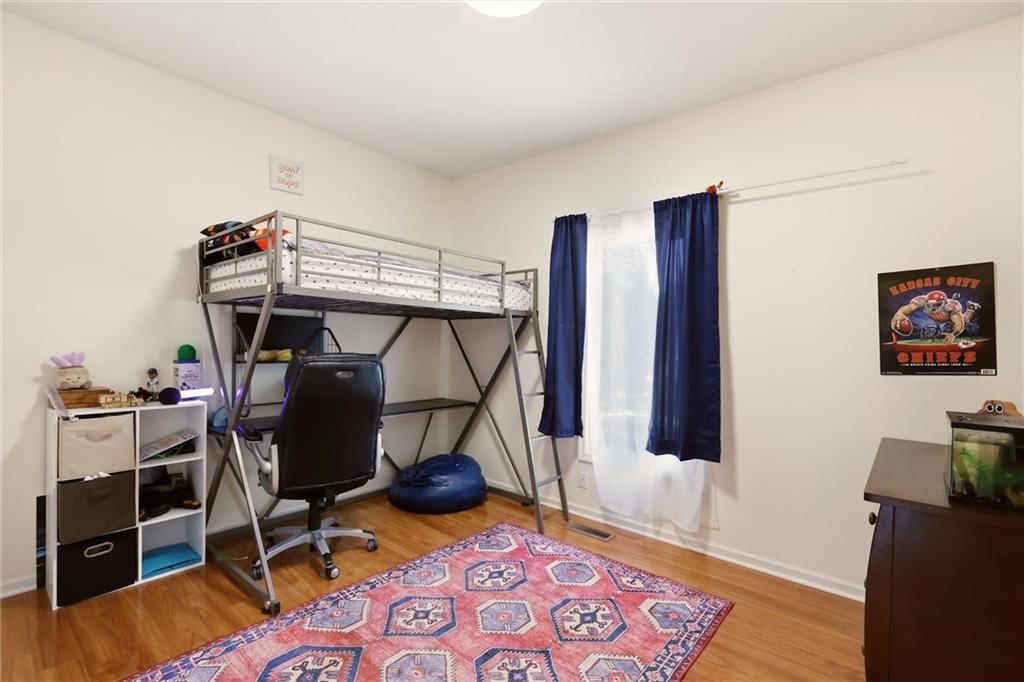 Photo 17 of 46 - 11305 N Holly Street, Kansas City, MO 64155