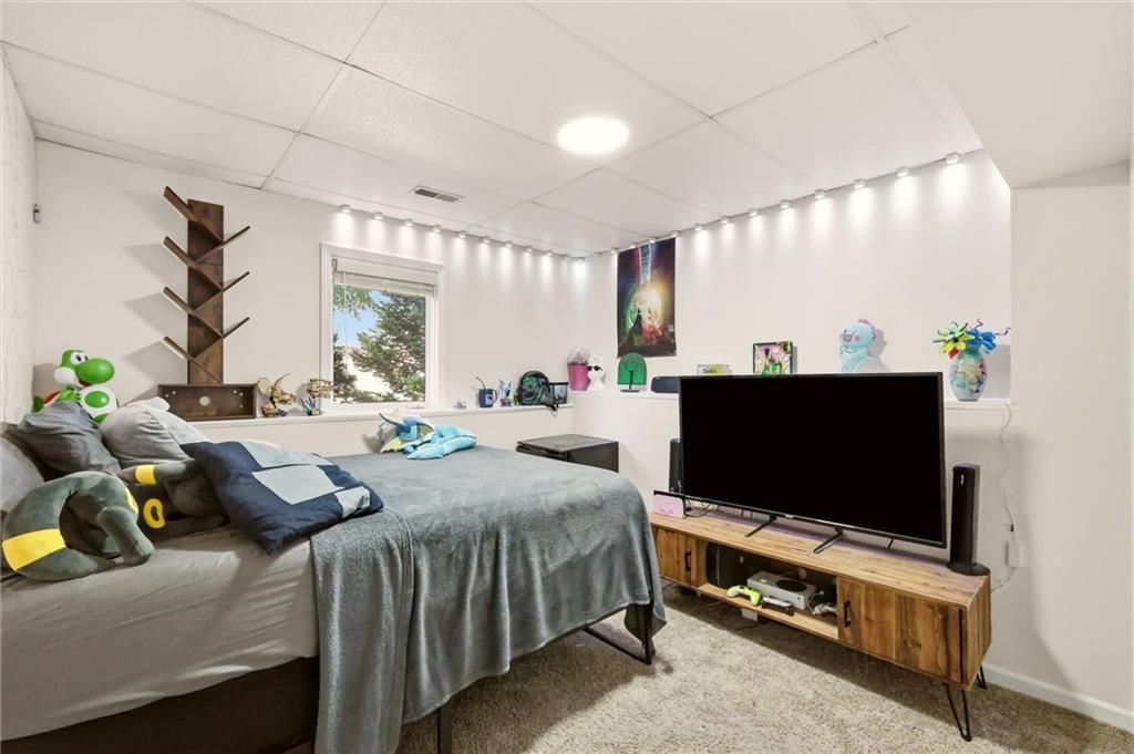 Photo 25 of 46 - 11305 N Holly Street, Kansas City, MO 64155
