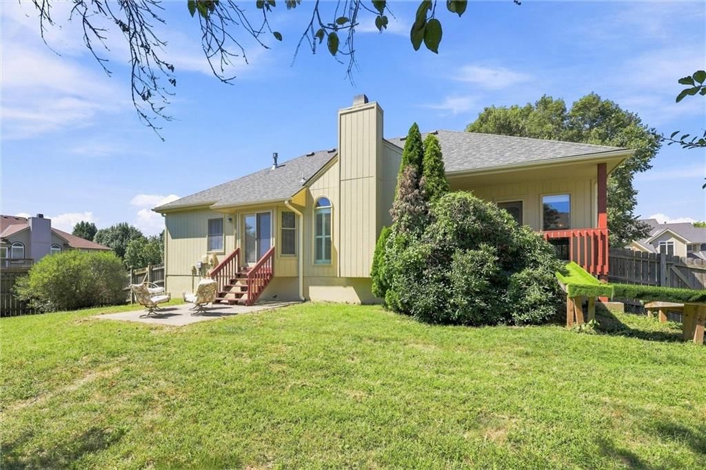 Photo 30 of 46 - 11305 N Holly Street, Kansas City, MO 64155