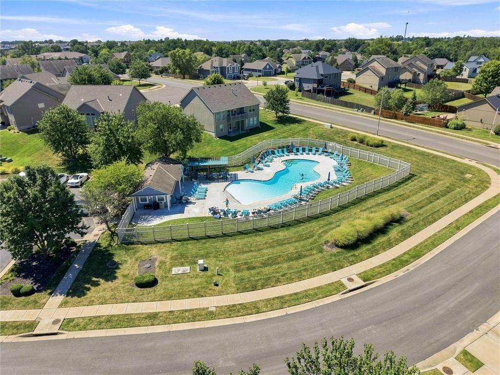 Photo 38 of 46 - 11305 N Holly Street, Kansas City, MO 64155