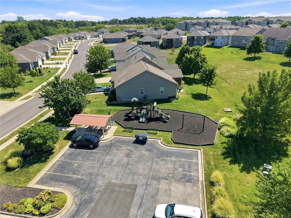 Photo 46 of 46 - 11305 N Holly Street, Kansas City, MO 64155