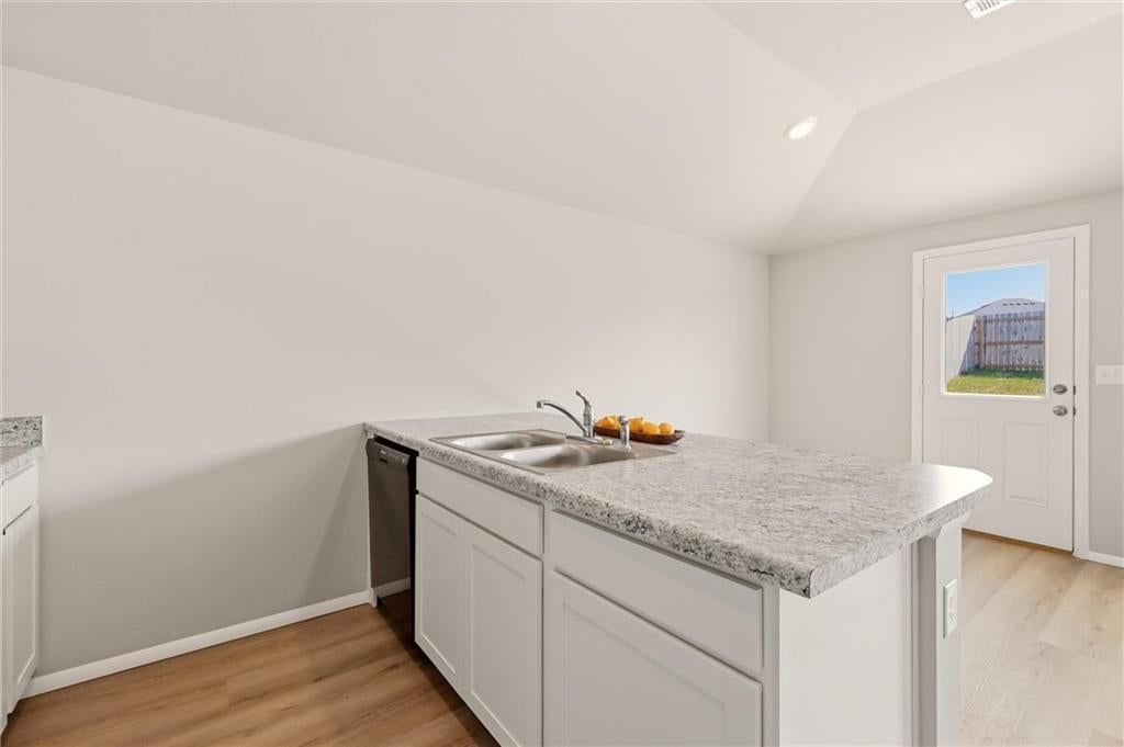 37815 W 207th Terrace — photo 12