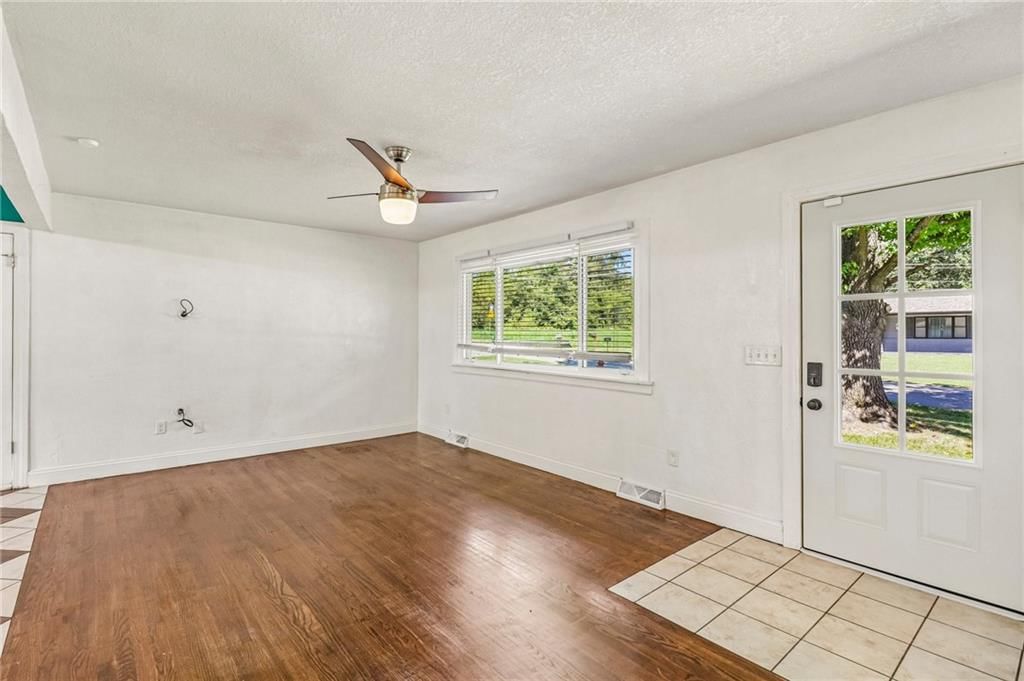 207 SW 19th Street — photo 5