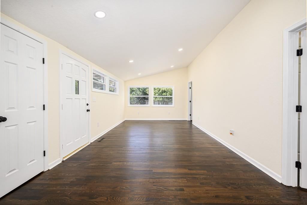 710 S Chestnut Street — photo 10