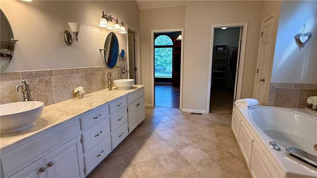 1515 Sugarland Parkway — photo 26