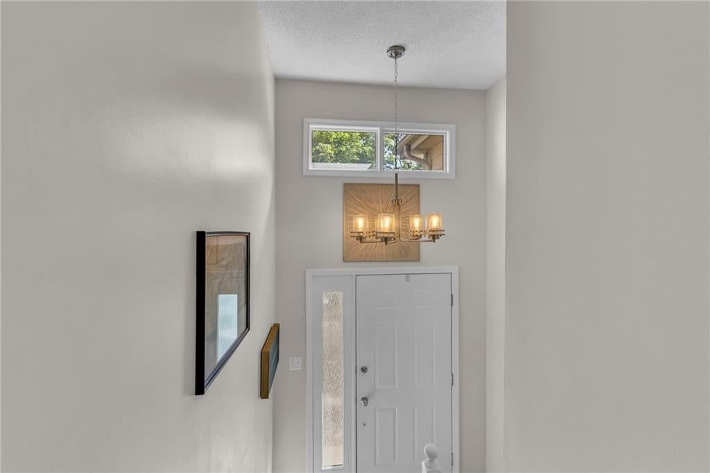 1409 Lawrence Avenue — photo 5