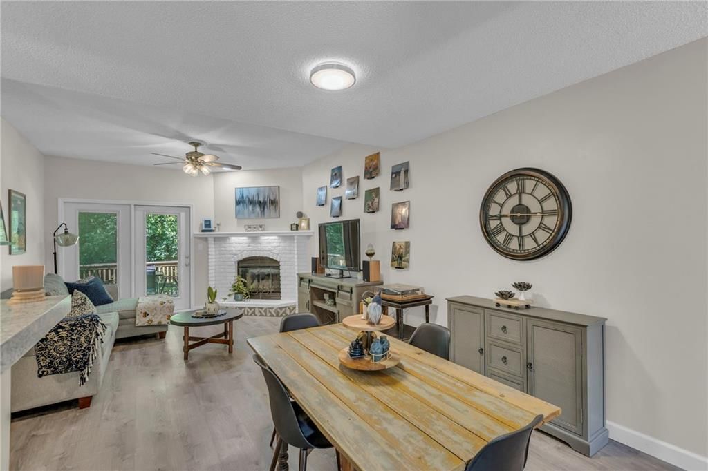 1409 Lawrence Avenue — photo 19