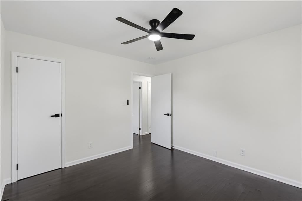 Photo 11 of 26 - 9130 E 44th Street, Kansas City, MO 64133