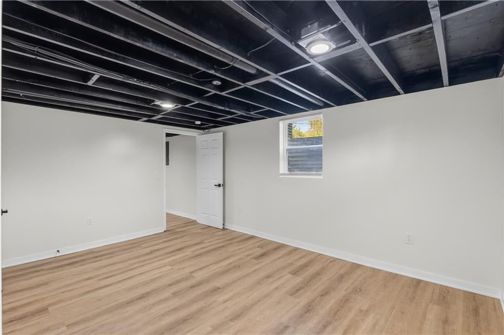 Photo 16 of 26 - 9130 E 44th Street, Kansas City, MO 64133