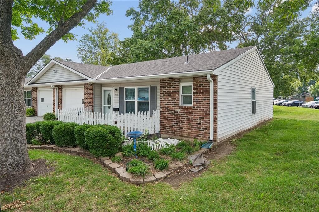 7831 Freeman Avenue — photo 4