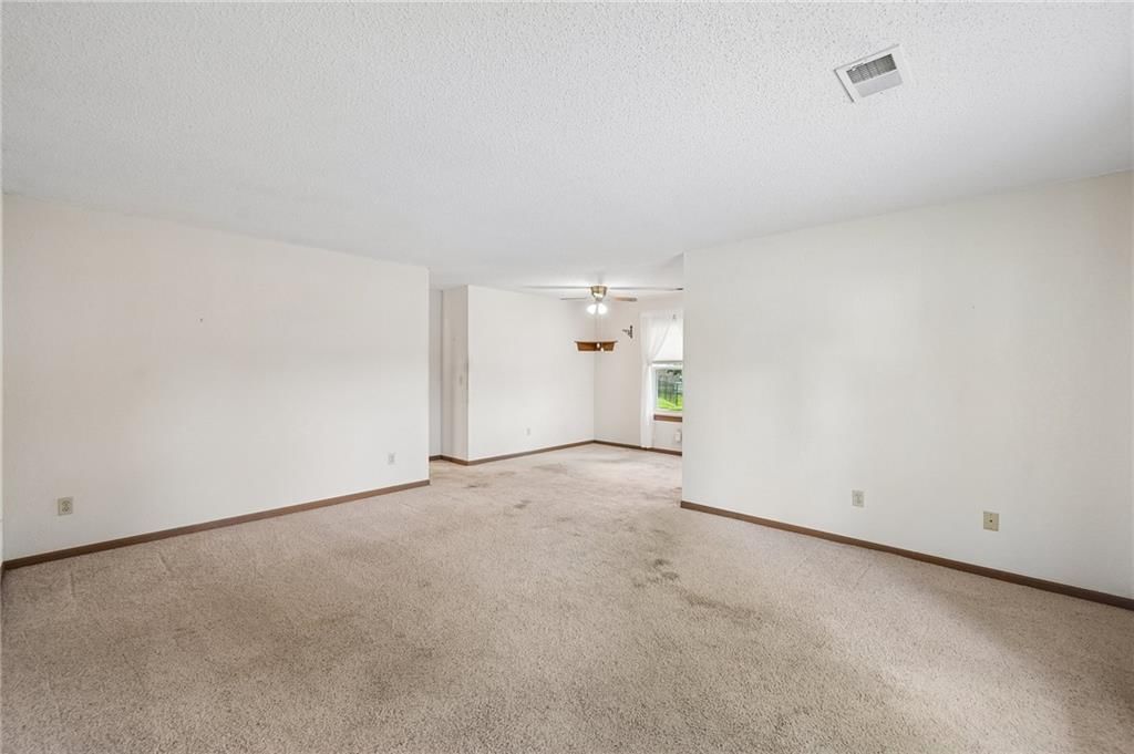 7831 Freeman Avenue — photo 6