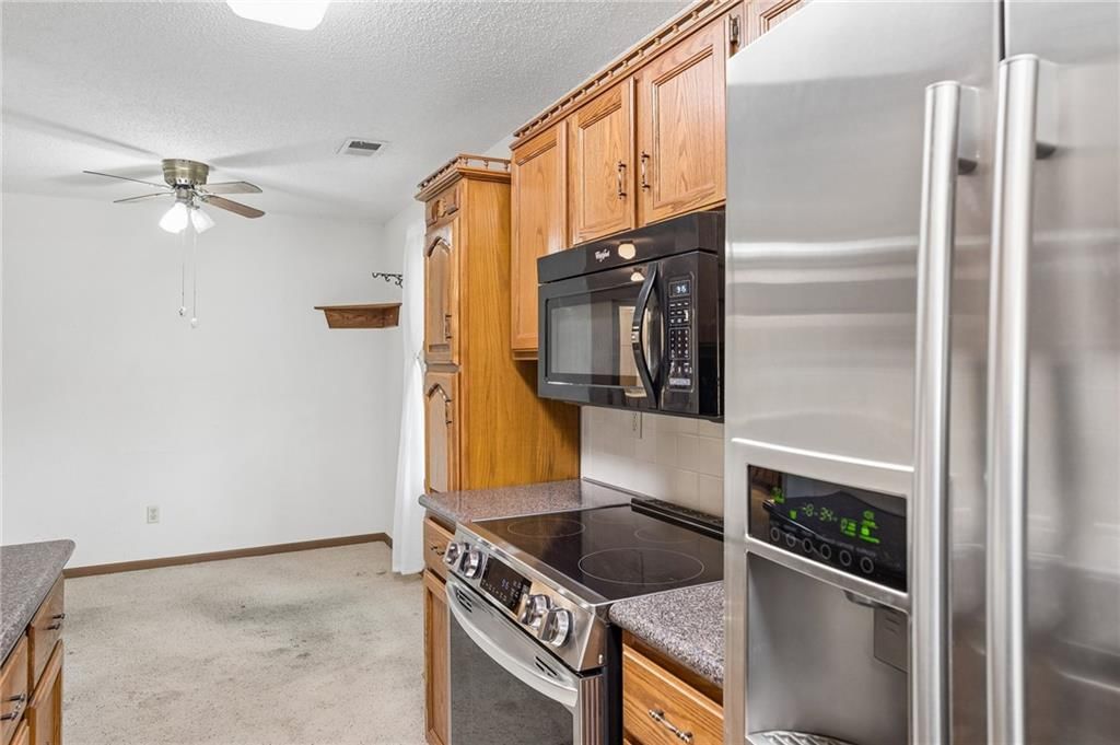 7831 Freeman Avenue — photo 11
