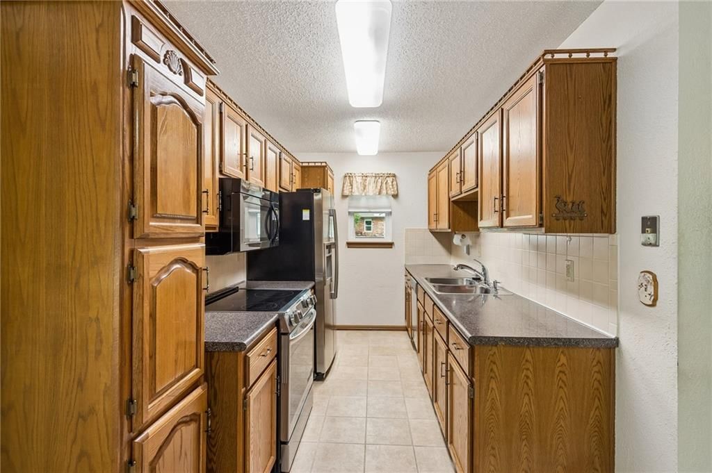 7831 Freeman Avenue — photo 13