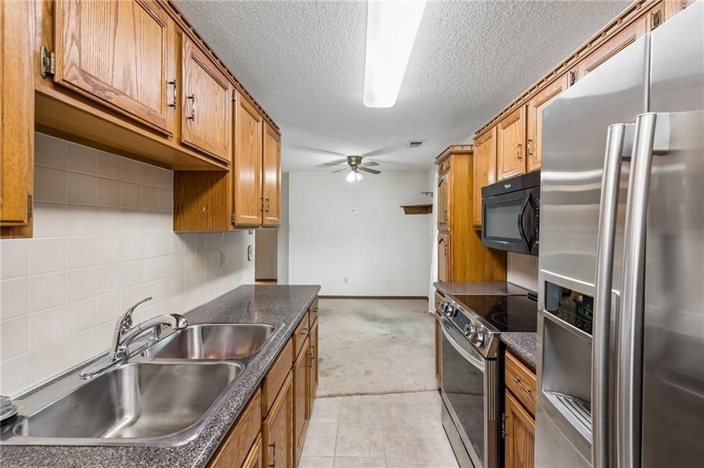 7831 Freeman Avenue — photo 14