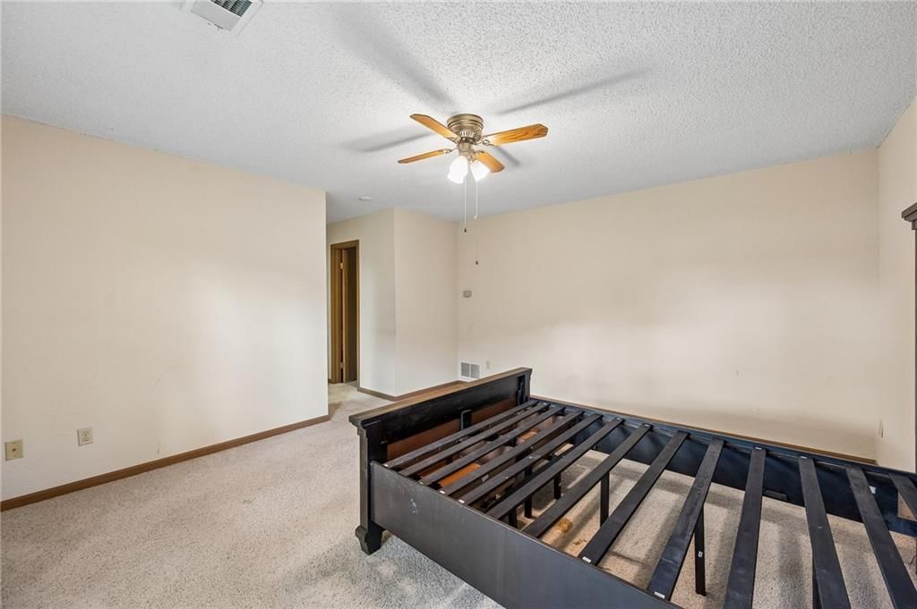 7831 Freeman Avenue — photo 19