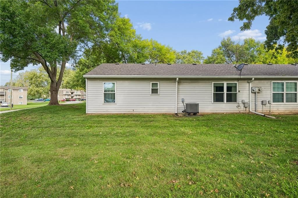 7831 Freeman Avenue — photo 29