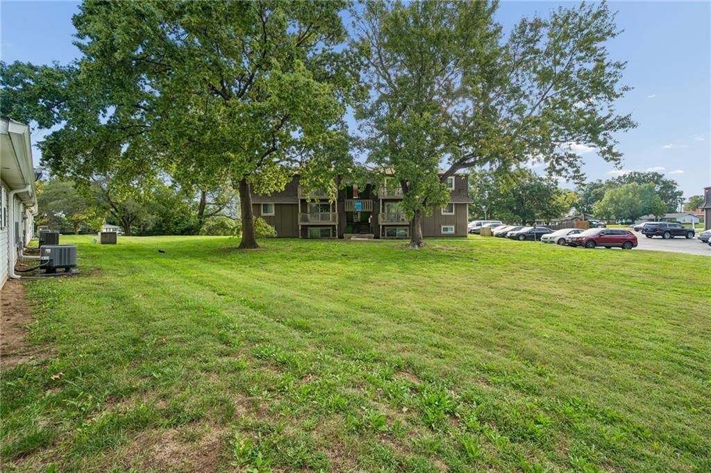 7831 Freeman Avenue — photo 30