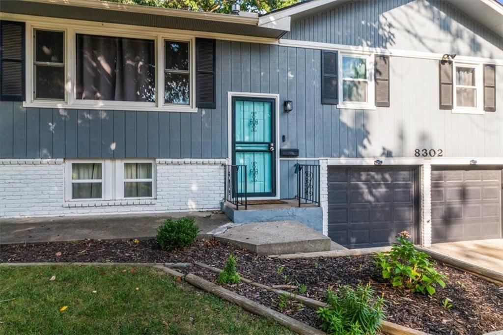 8302 Manning Avenue, Raytown, MO: listing photo 3