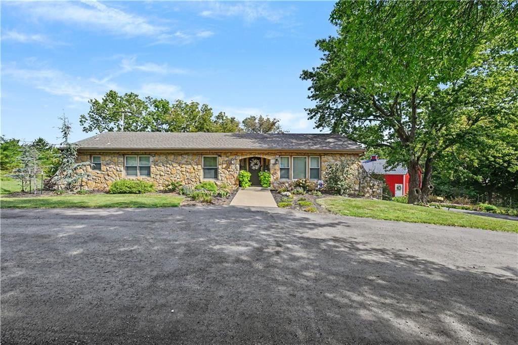 31470 W 89th Street — photo 14