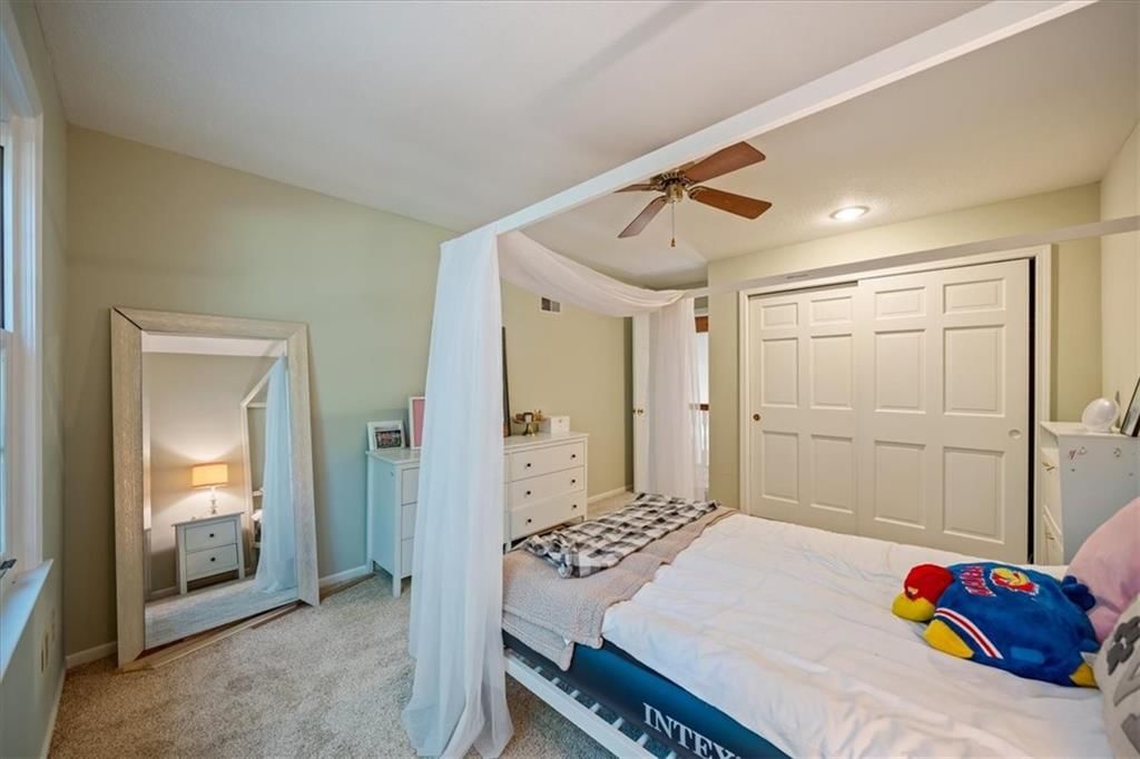 Photo 18 of 31 - 4401 W 128th Street, Leawood, KS 66209