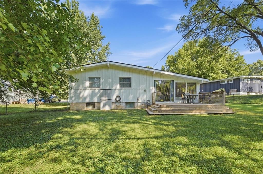 2301 NE 60th Terrace — photo 39