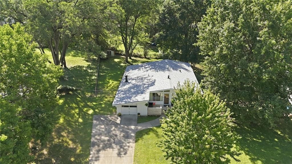 2301 NE 60th Terrace — photo 44