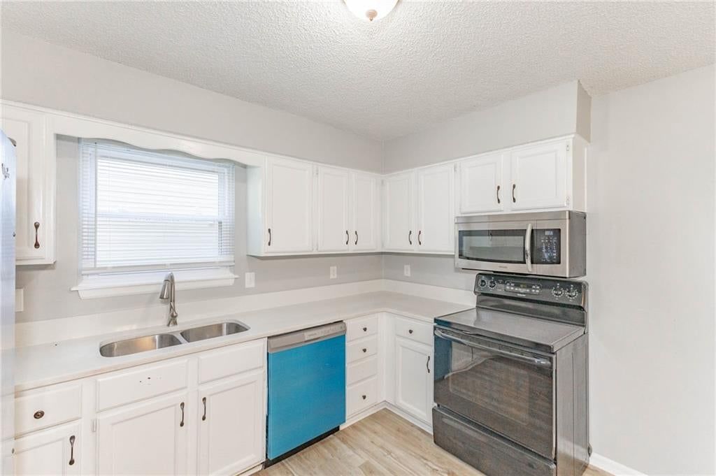 14802 W 149th Street — photo 11