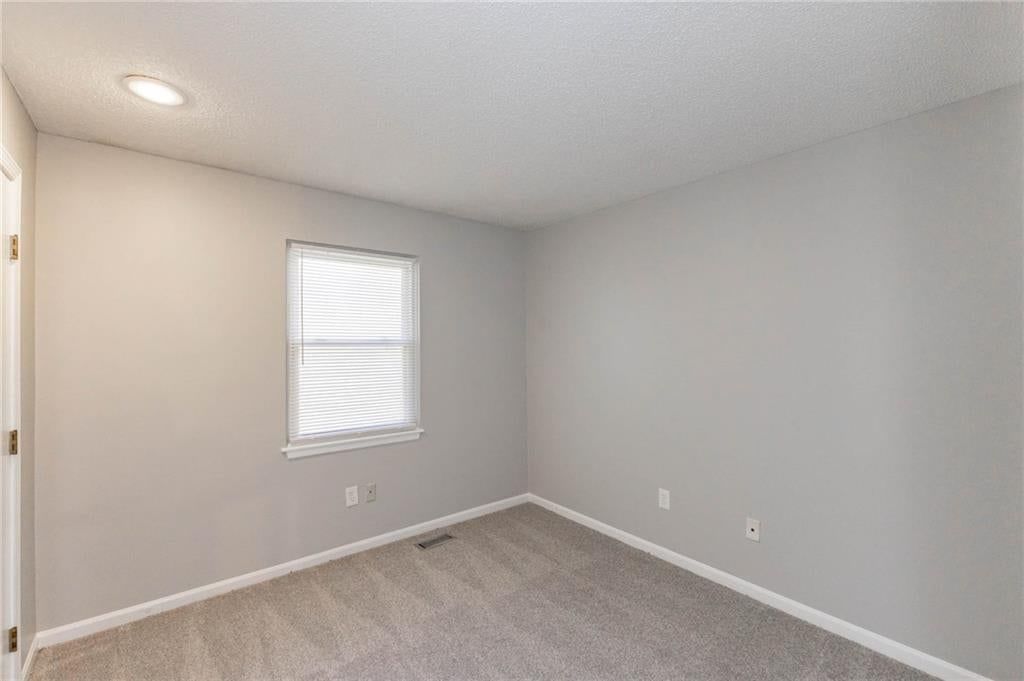 14802 W 149th Street — photo 19