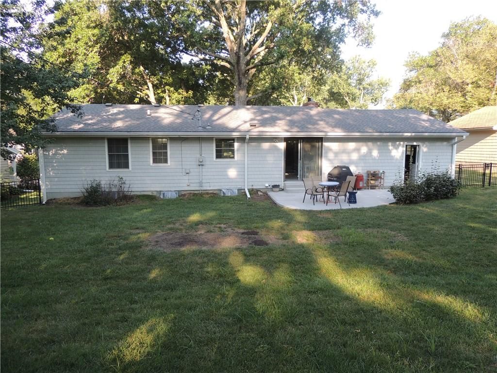 8703 Belleview Avenue — photo 25