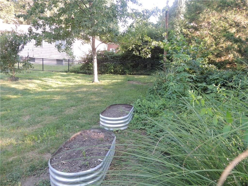 8703 Belleview Avenue — photo 27
