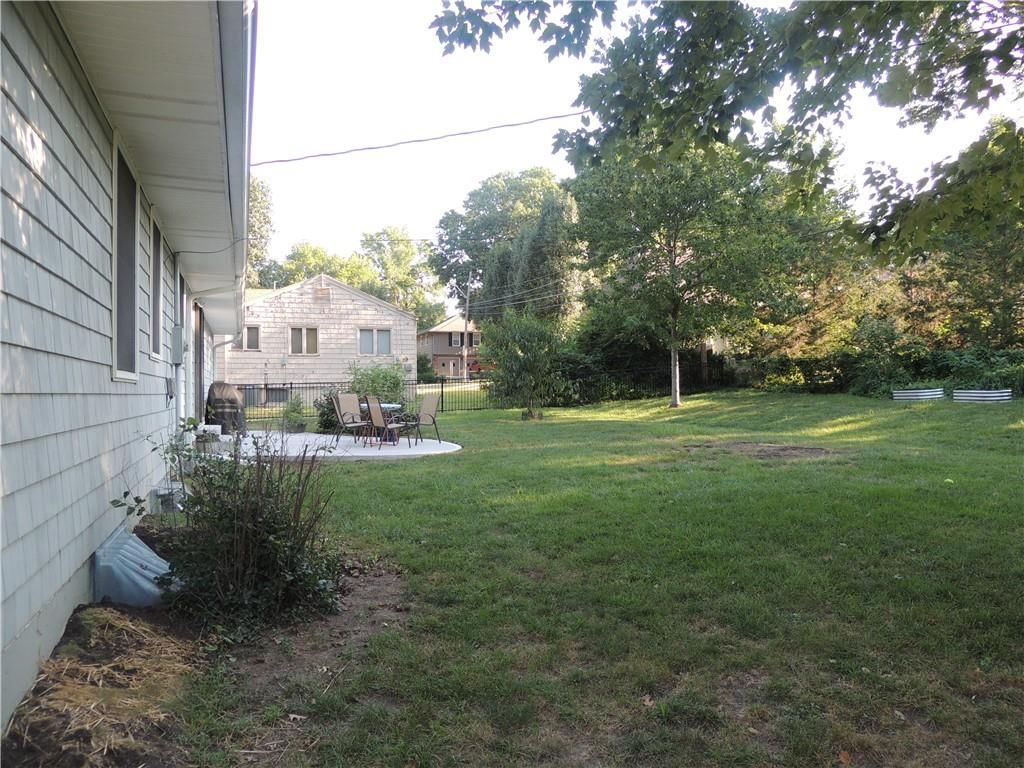8703 Belleview Avenue — photo 28