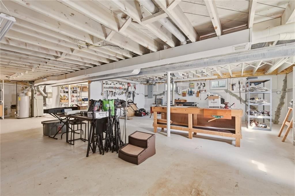 Photo 30 of 37 - 8703 Belleview Avenue, Kansas City, MO 64114