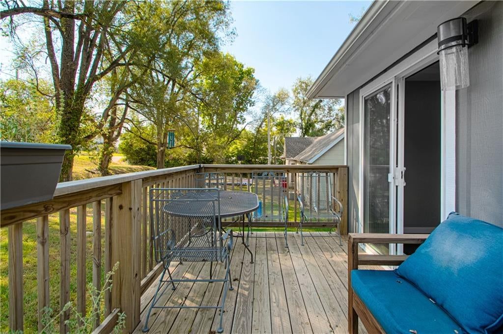 1120 Hickory Street — photo 17